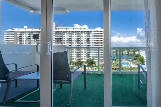 5601 Collins Ave 919, Miami Beach, FL 33140