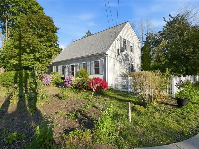316 Waseca Avenue, Barrington, RI 02806
