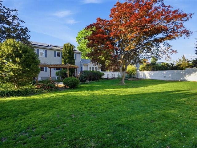 316 Waseca Avenue, Barrington, RI 02806