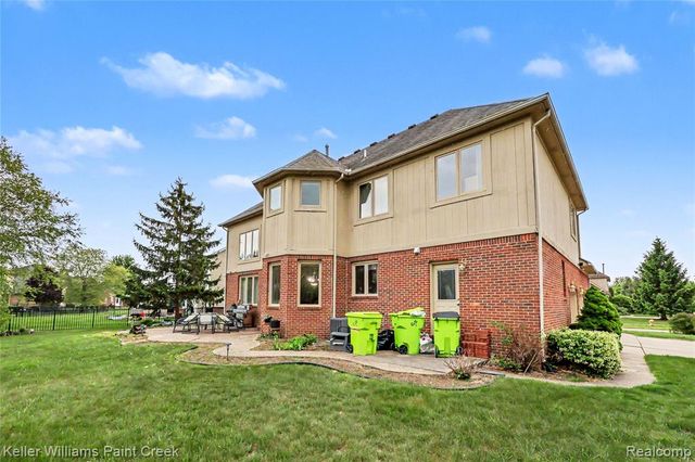 21257 Gentry Drive, Macomb, MI 48044