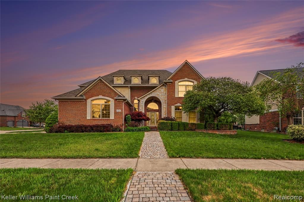 21257 Gentry Drive, Macomb, MI 48044