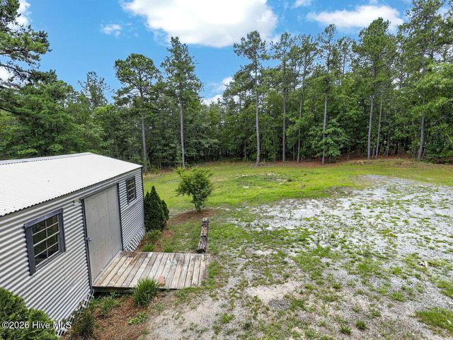 1030 Stubby Oaks Road, Aberdeen, NC 28315