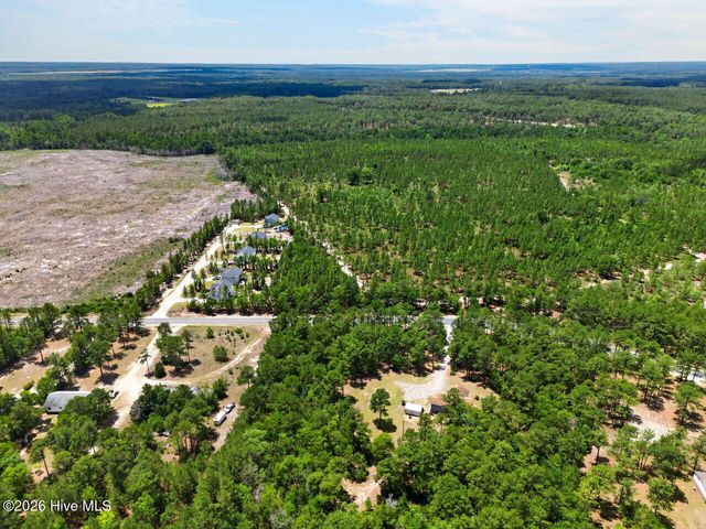 1030 Stubby Oaks Road, Aberdeen, NC 28315