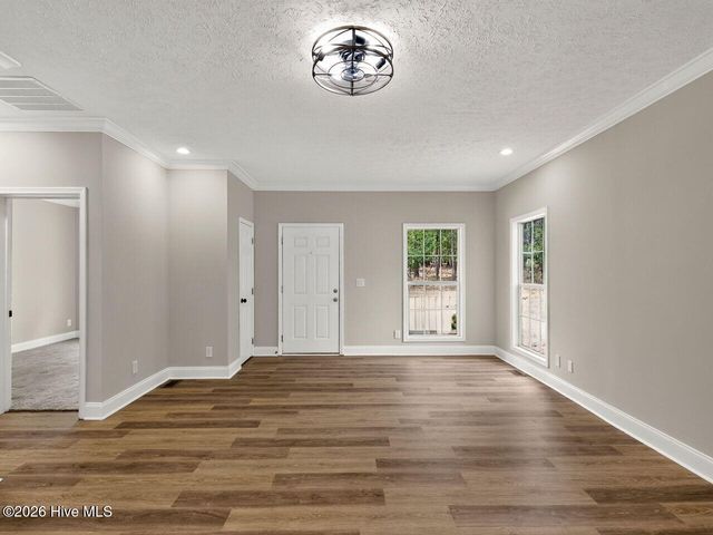1030 Stubby Oaks Road, Aberdeen, NC 28315