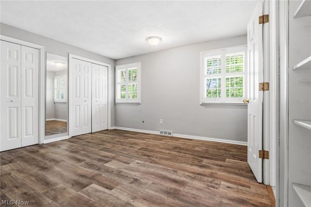 2211 Hunting Valley Street NW, North Canton, OH 44720
