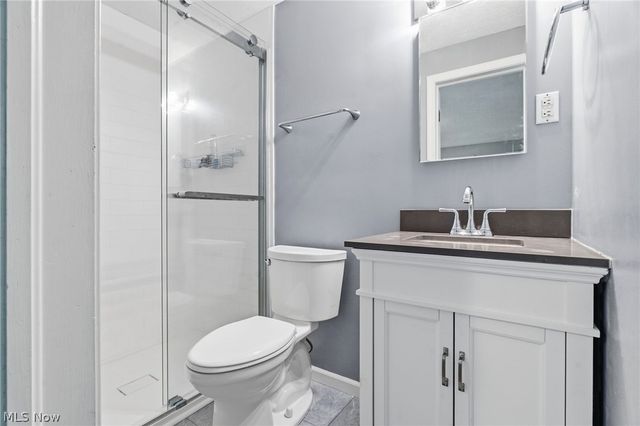 2211 Hunting Valley Street NW, North Canton, OH 44720