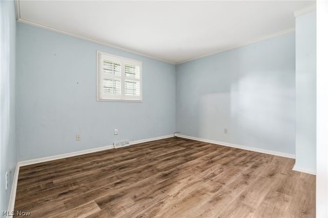 2211 Hunting Valley Street NW, North Canton, OH 44720