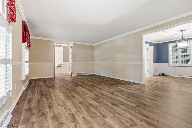 2211 Hunting Valley Street NW, North Canton, OH 44720