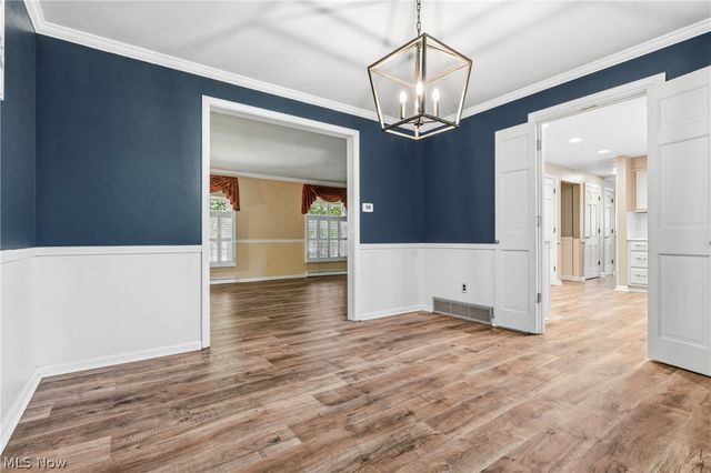 2211 Hunting Valley Street NW, North Canton, OH 44720