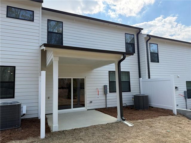 7353 Mulberry Trace Lane, Flowery Branch, GA 30542