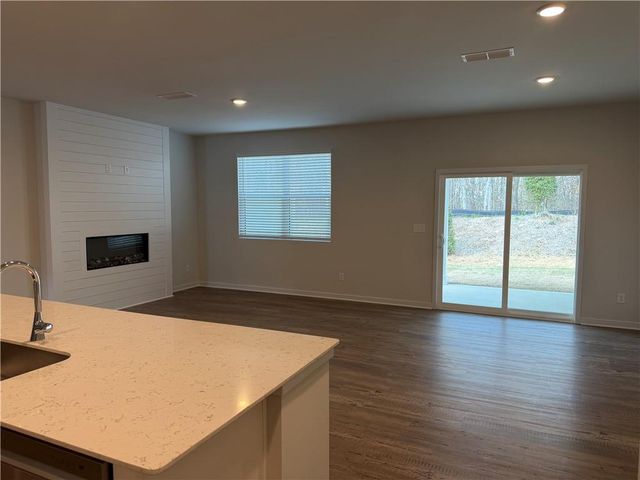 7353 Mulberry Trace Lane, Flowery Branch, GA 30542