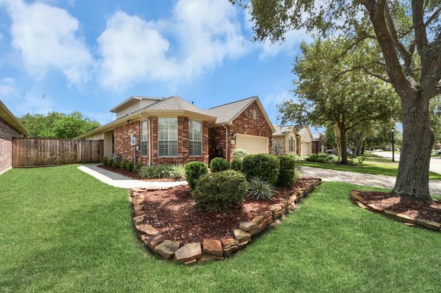 1507 N Marsala Drive, Pearland, TX 77581