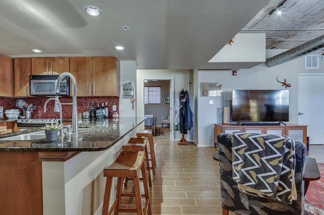 1209 N Harvey Avenue 102, Oklahoma City, OK 73103