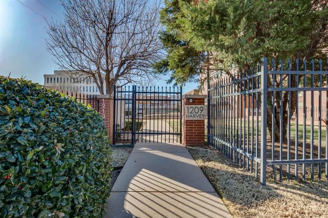 1209 N Harvey Avenue 102, Oklahoma City, OK 73103