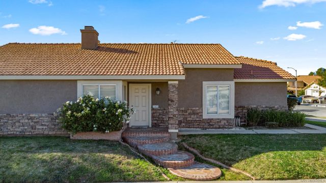 245 Bass Ct, Perris, CA 92571