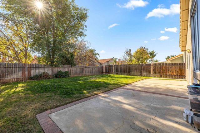 245 Bass Ct, Perris, CA 92571