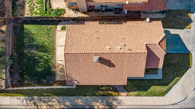 245 Bass Ct, Perris, CA 92571