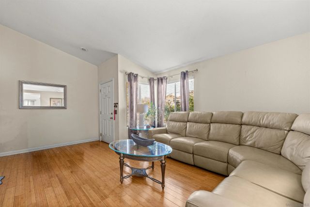 245 Bass Ct, Perris, CA 92571