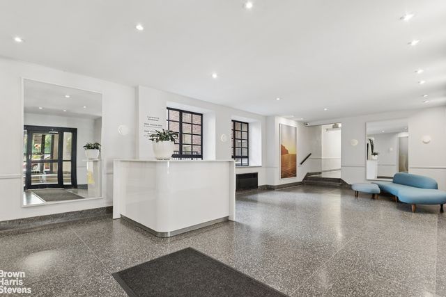 340 Haven Ave Apt 2G, New York City, NY 10033