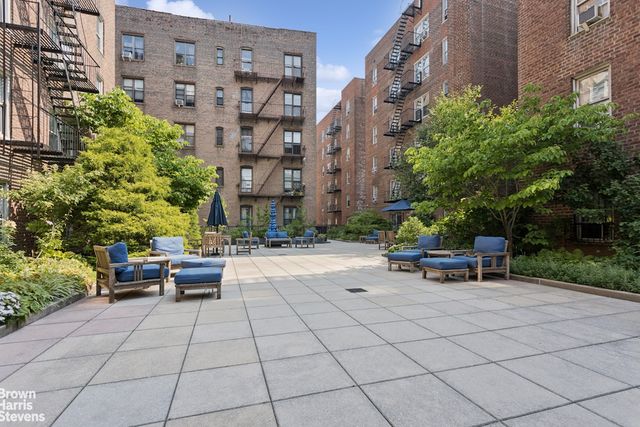 340 Haven Ave Apt 2G, New York City, NY 10033