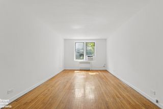 340 Haven Ave Apt 2G, New York City, NY 10033