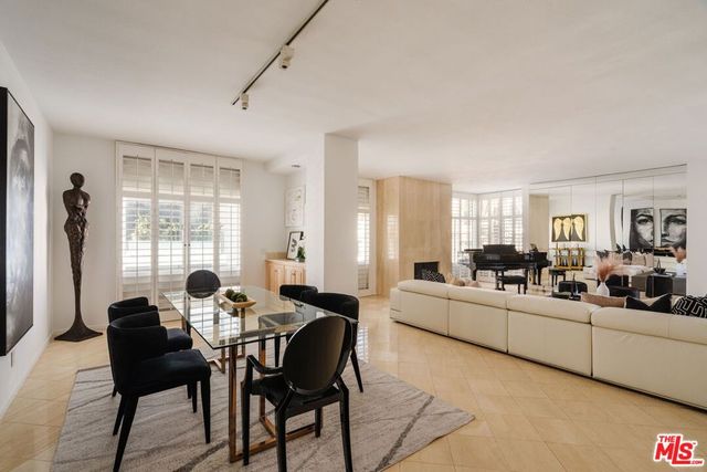 121 S Palm Drive 401, Beverly Hills, CA 90212
