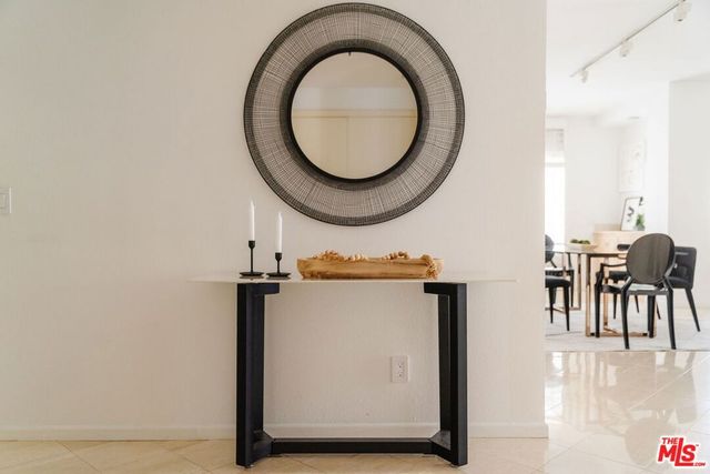 121 S Palm Drive 401, Beverly Hills, CA 90212