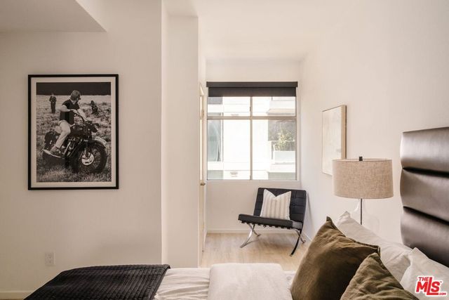121 S Palm Drive 401, Beverly Hills, CA 90212