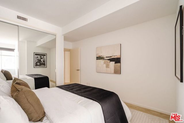 121 S Palm Drive 401, Beverly Hills, CA 90212