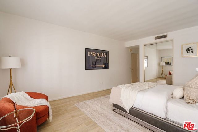 121 S Palm Drive 401, Beverly Hills, CA 90212