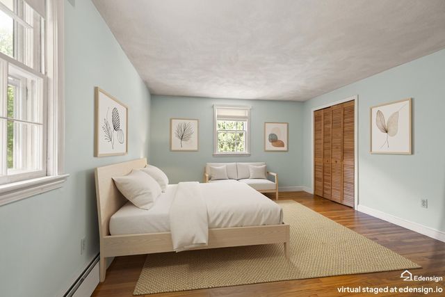 12 Old Stagecoach Rd, Bedford, MA 01730