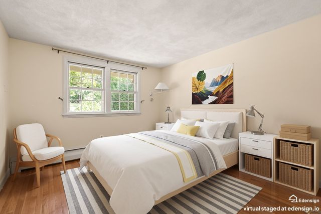 12 Old Stagecoach Rd, Bedford, MA 01730
