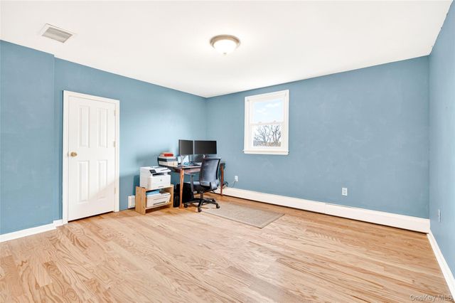 8 W Palisades Avenue, Nanuet, NY 10954