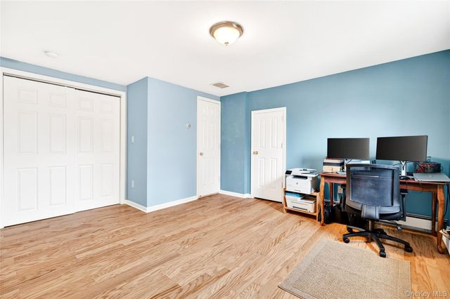 8 W Palisades Avenue, Nanuet, NY 10954