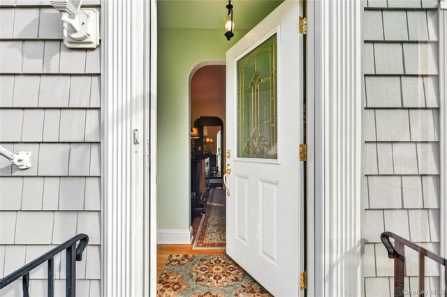 8 W Palisades Avenue, Nanuet, NY 10954