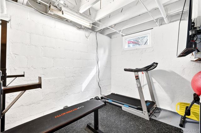 8 W Palisades Avenue, Nanuet, NY 10954