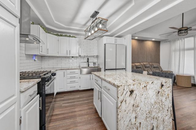 2215 N Jeanette Ave, Wichita, KS 67204