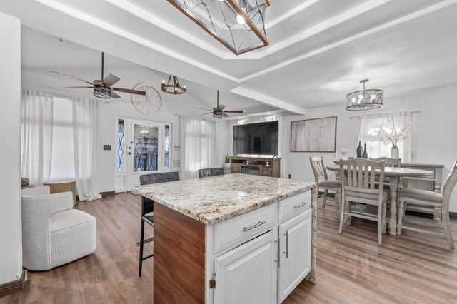 2215 N Jeanette Ave, Wichita, KS 67204