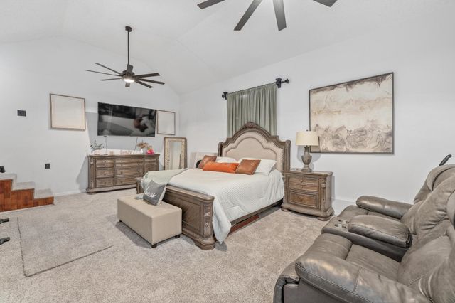 2215 N Jeanette Ave, Wichita, KS 67204