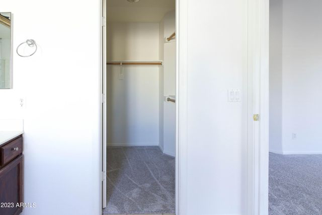 9828 E KNOWLES Avenue, Mesa, AZ 85209