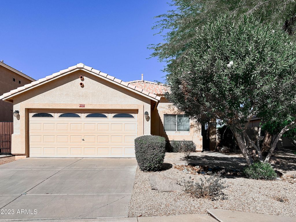 9828 E KNOWLES Avenue, Mesa, AZ 85209