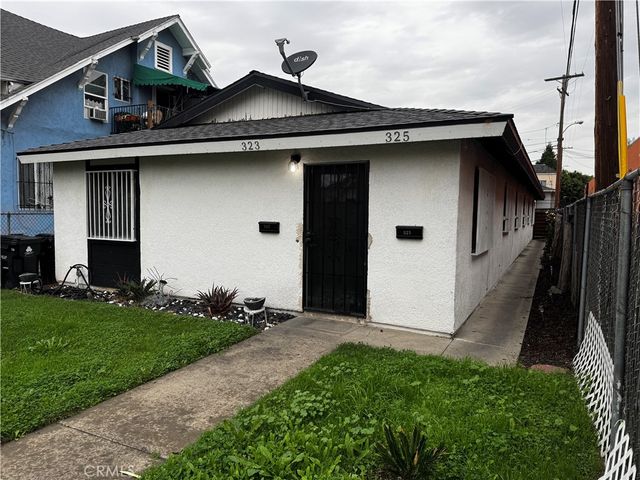 323 W 47th Place, Los Angeles, CA 90037