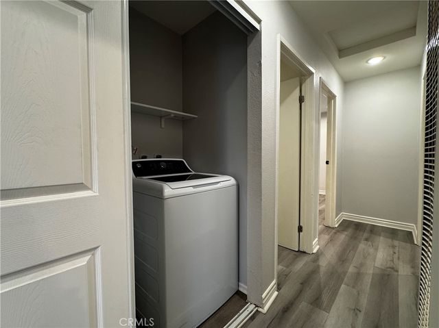 323 W 47th Place, Los Angeles, CA 90037