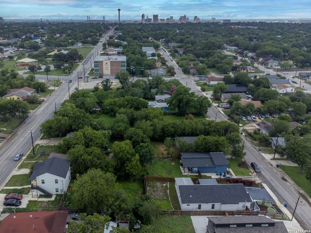 2639 E Commerce St, San Antonio, TX 78203