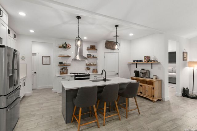 108 Highland Woods, Boerne, TX 78006
