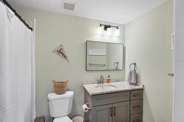 5711 BENTGRASS DRIVE 19-104, Sarasota, FL 34235