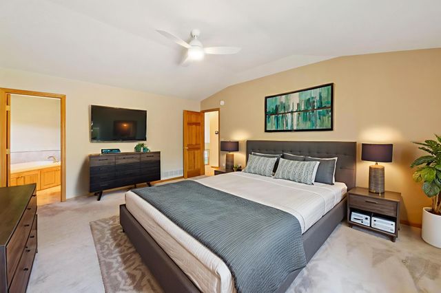 1603 Mary Street N, Maplewood, MN 55119