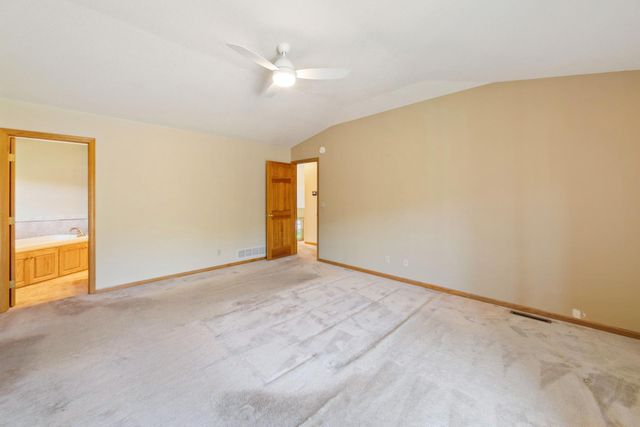 1603 Mary Street N, Maplewood, MN 55119