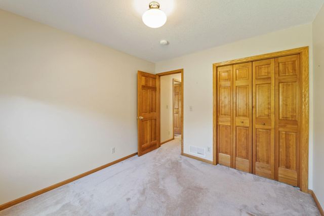 1603 Mary Street N, Maplewood, MN 55119