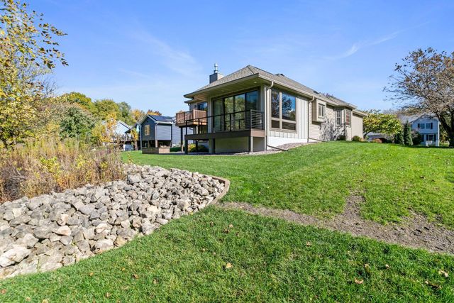 1603 Mary Street N, Maplewood, MN 55119